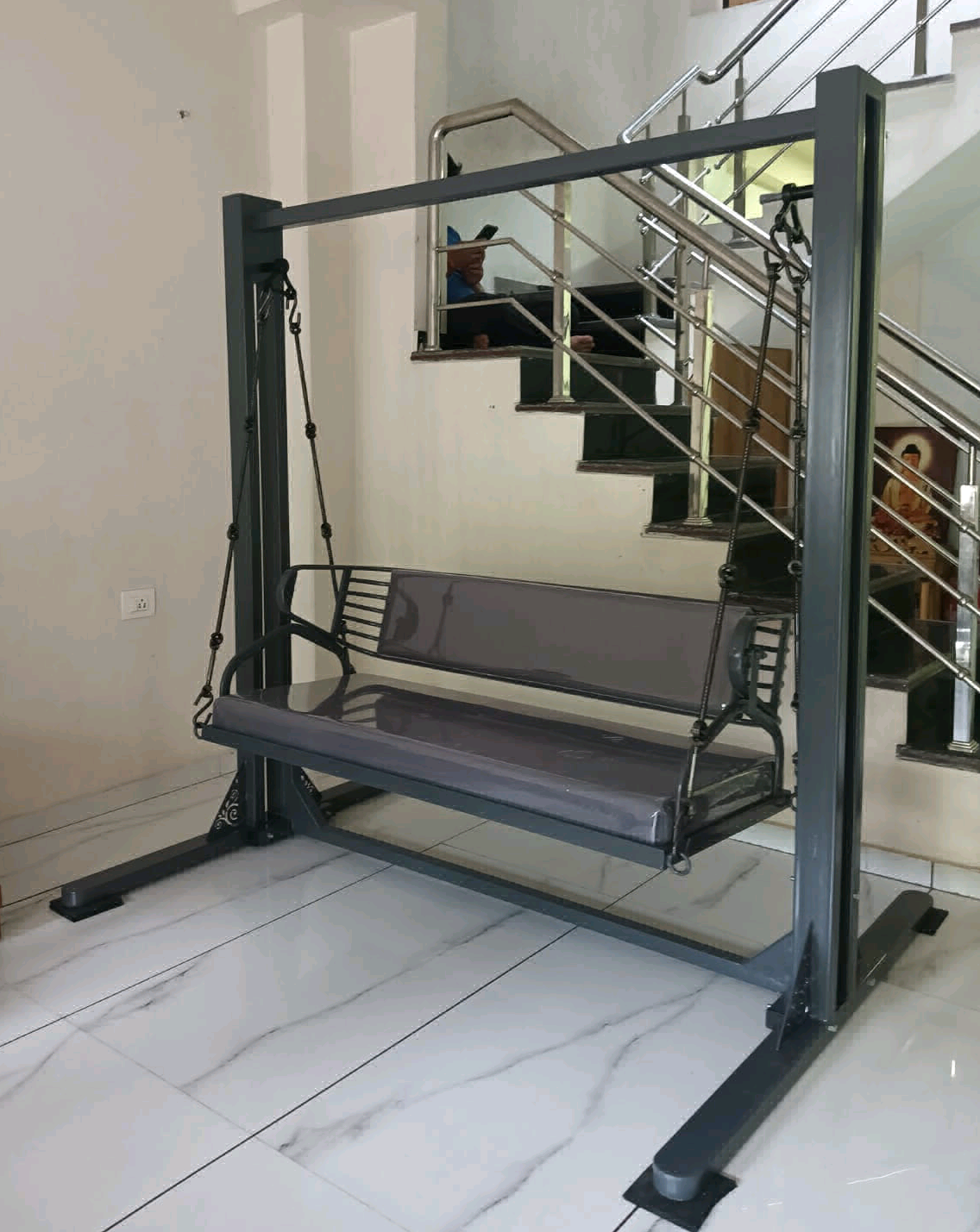 Indoor Metal Swing 